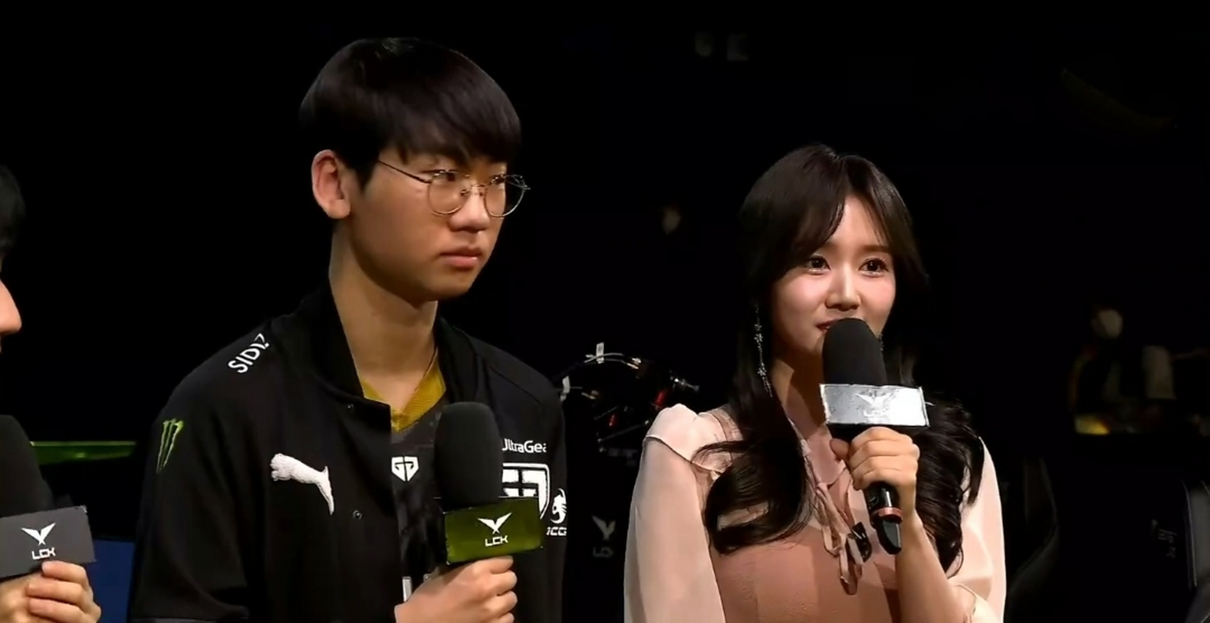 关于GEN血洗SHR,Canyon线上压制力十足鏖战多局半决赛,锁定晋级资格的信息 关于GEN血洗SHR,Canyon线上压制力十足鏖战多局半决赛,锁定晋级资格的信息