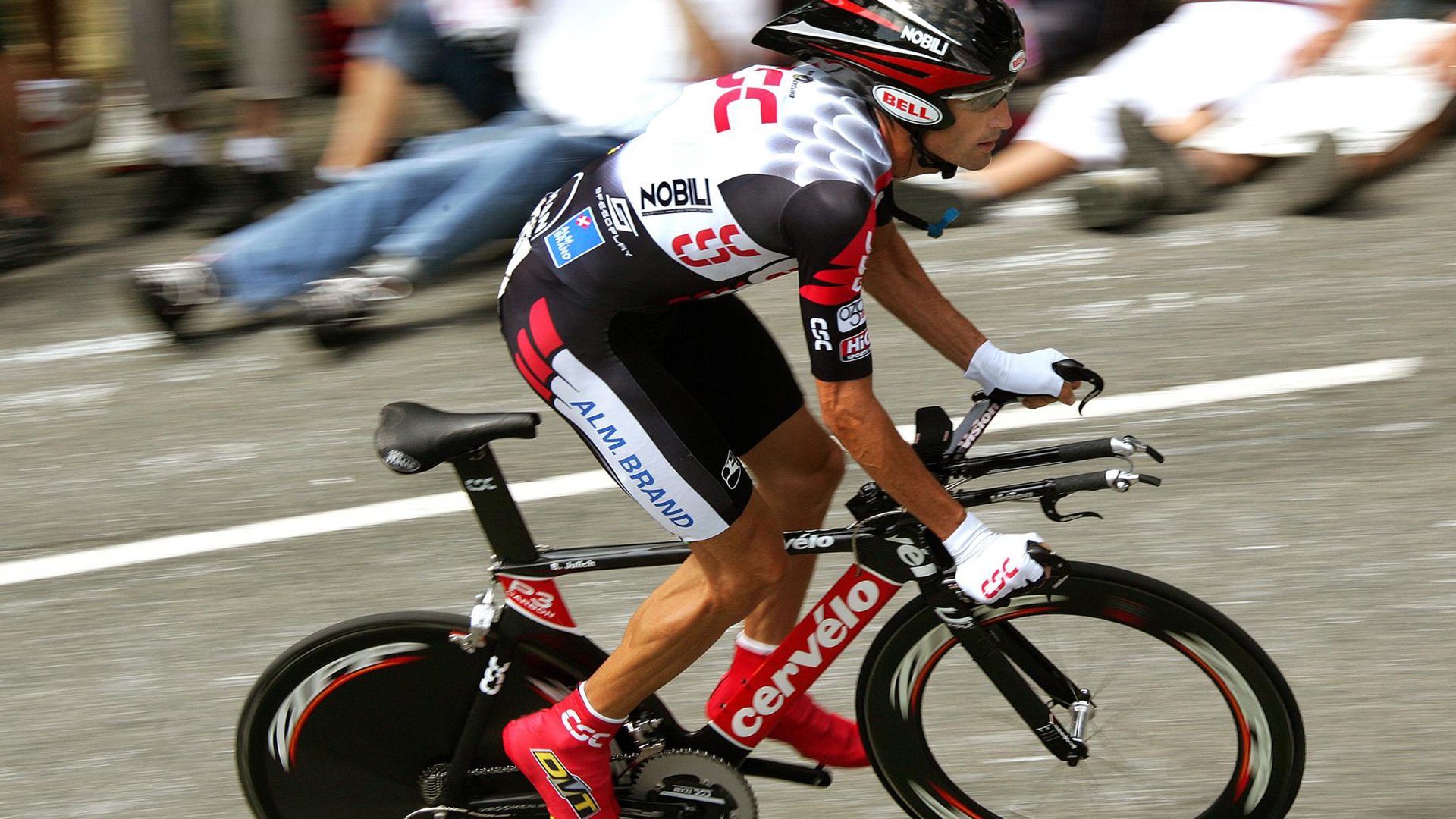 为什么跨界爆发总在绝境时？从里昂逆转卡塔尔到罗德里接管NBA季后赛的逆袭叙事