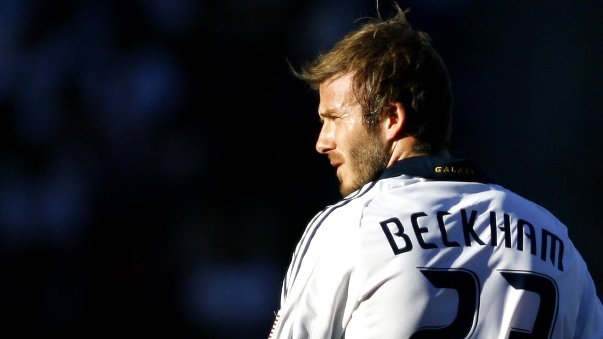 开云体育下载-湖人VS骑士，拉梅洛·鲍尔如何用节奏魔法点燃全队，诠释现代控卫的终极奥义？